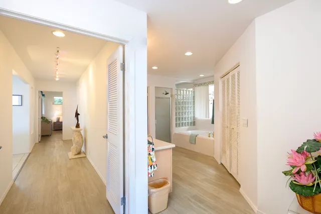 $2,500,000 | 78-6871 Kuhinanui Street, Kailua-Kona, HI 96740