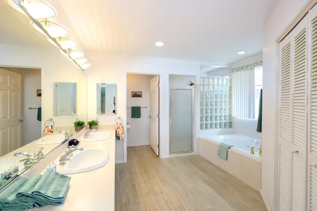 $2,500,000 | 78-6871 Kuhinanui Street, Kailua-Kona, HI 96740