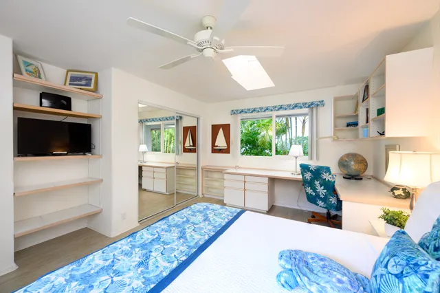 $2,500,000 | 78-6871 Kuhinanui Street, Kailua-Kona, HI 96740