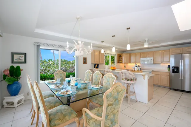 $2,500,000 | 78-6871 Kuhinanui Street, Kailua-Kona, HI 96740