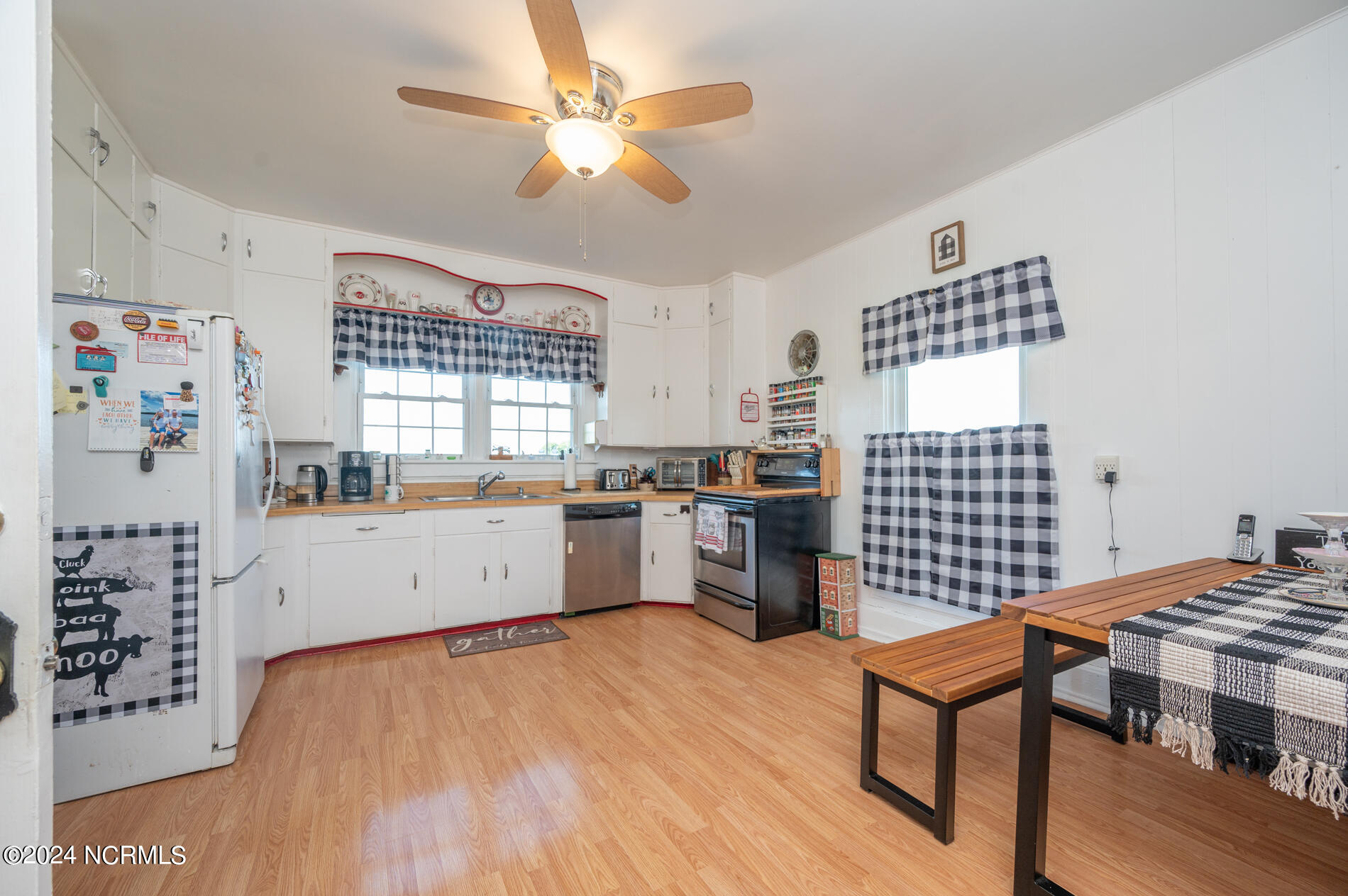 602 4 Forks Road Shawboro, NC 27973 - Photo 11 of 47 4 Forks-8