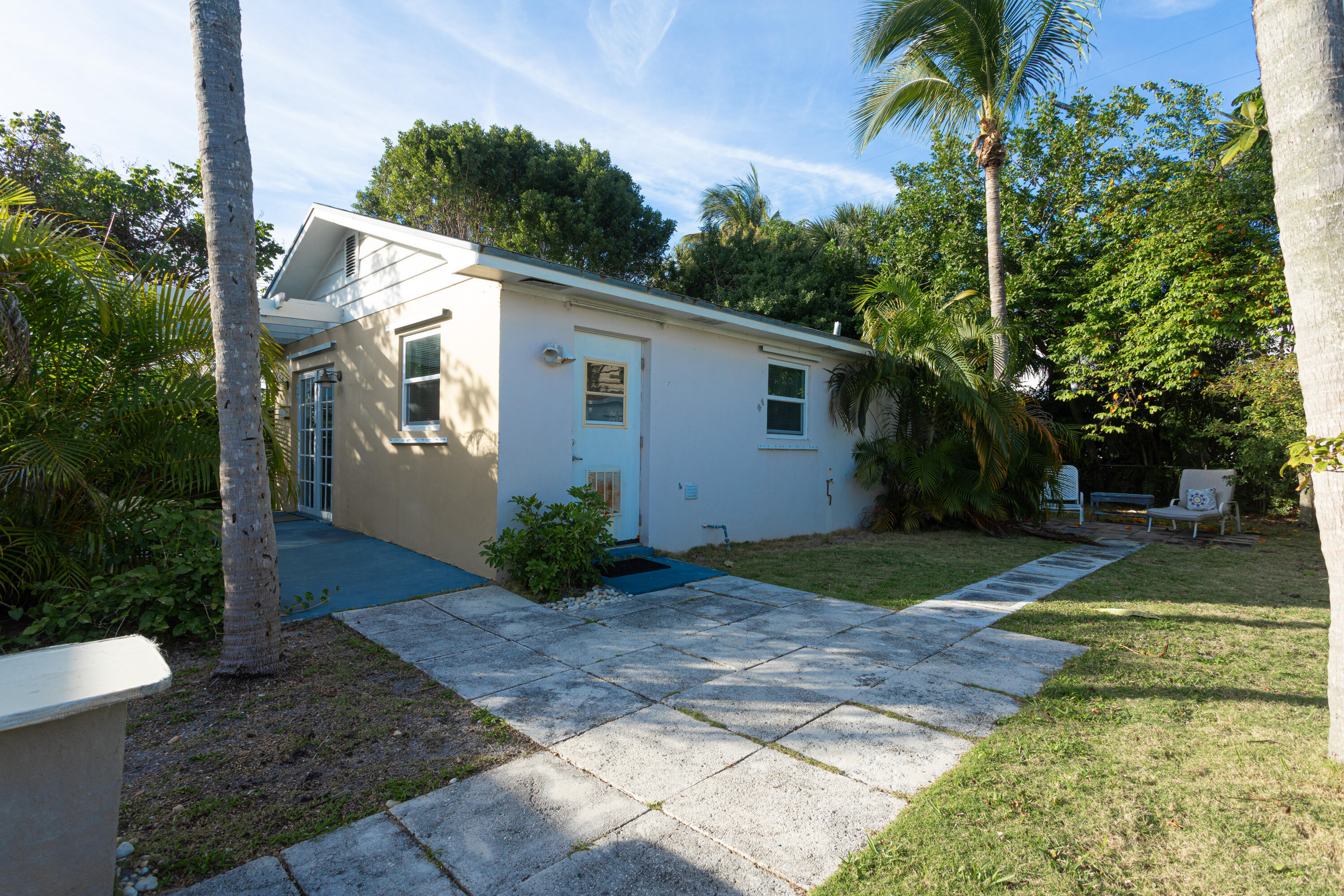 245 Cortez Road West Palm Beach, FL 33405 - Photo 26 of 31 Laundry Room