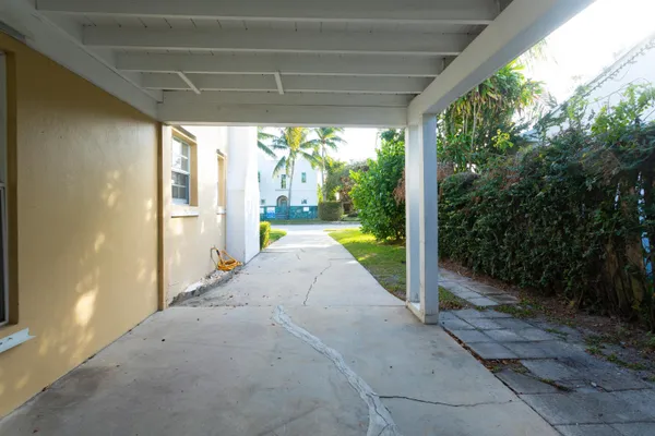 $3,500 | 245 Cortez Road, West Palm Beach, FL 33405