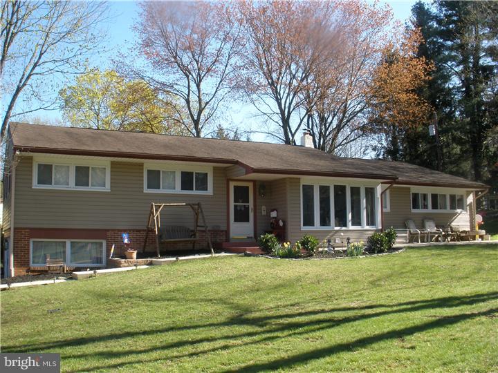 24 Rampart East Media, PA 19063 - Photo 1 of 25 Exterior Front