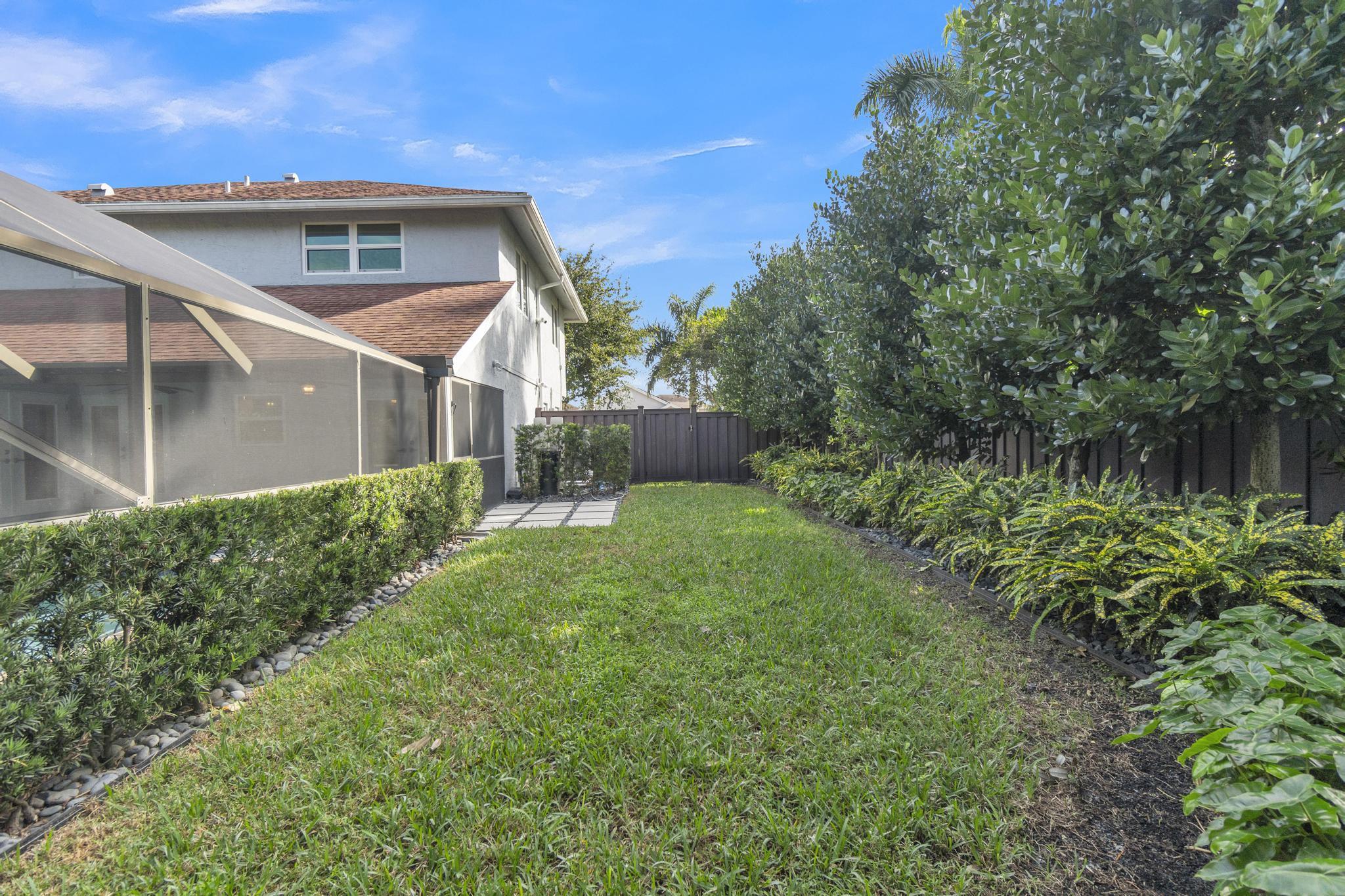 22577 Blue Fin Trail Boca Raton, FL 33428 - Photo 38 of 45 Side Yard