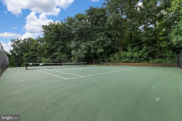 $193,000 | 4361 Americana Drive, Unit A, Annandale, VA 22003