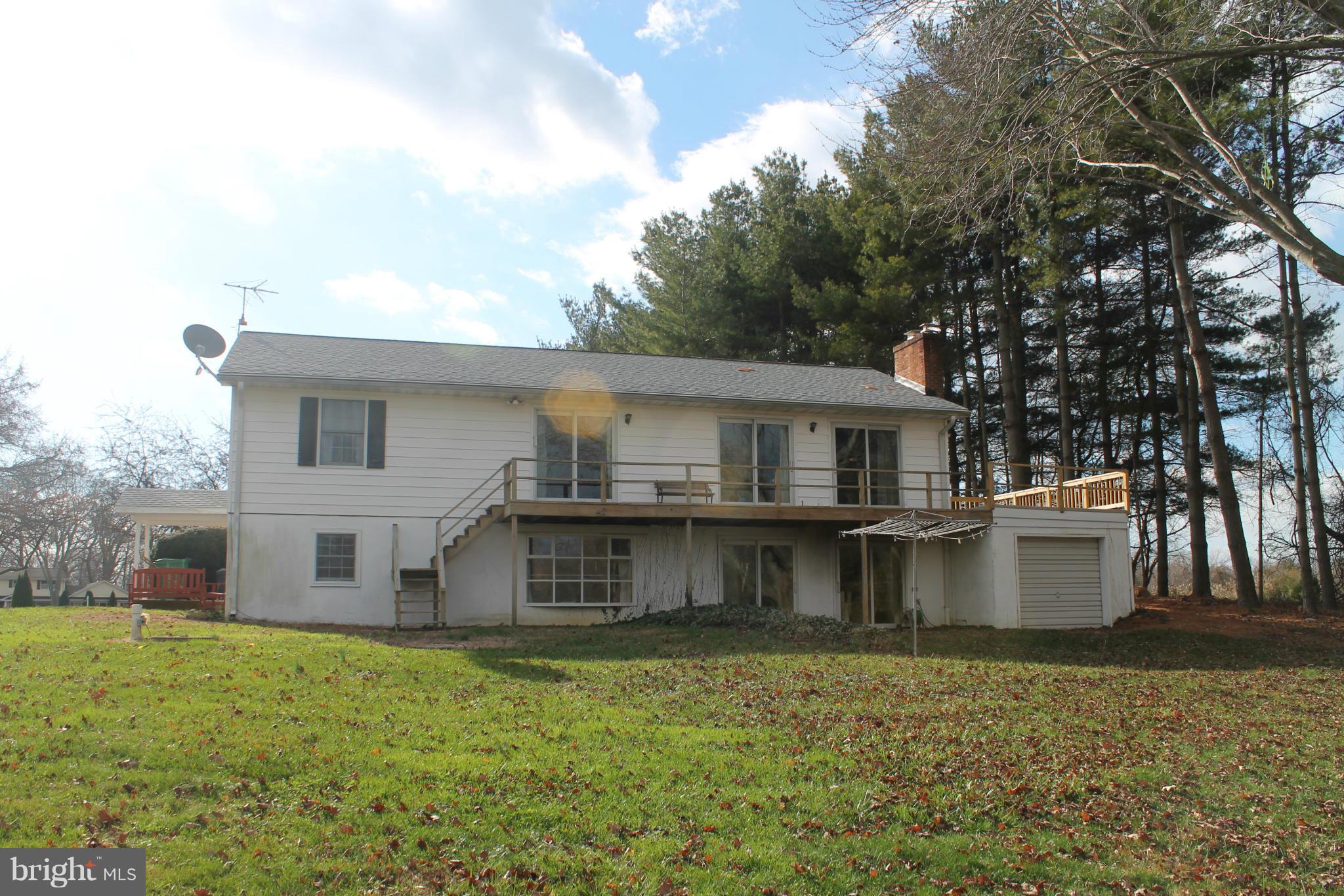 Exterior (Rear)
