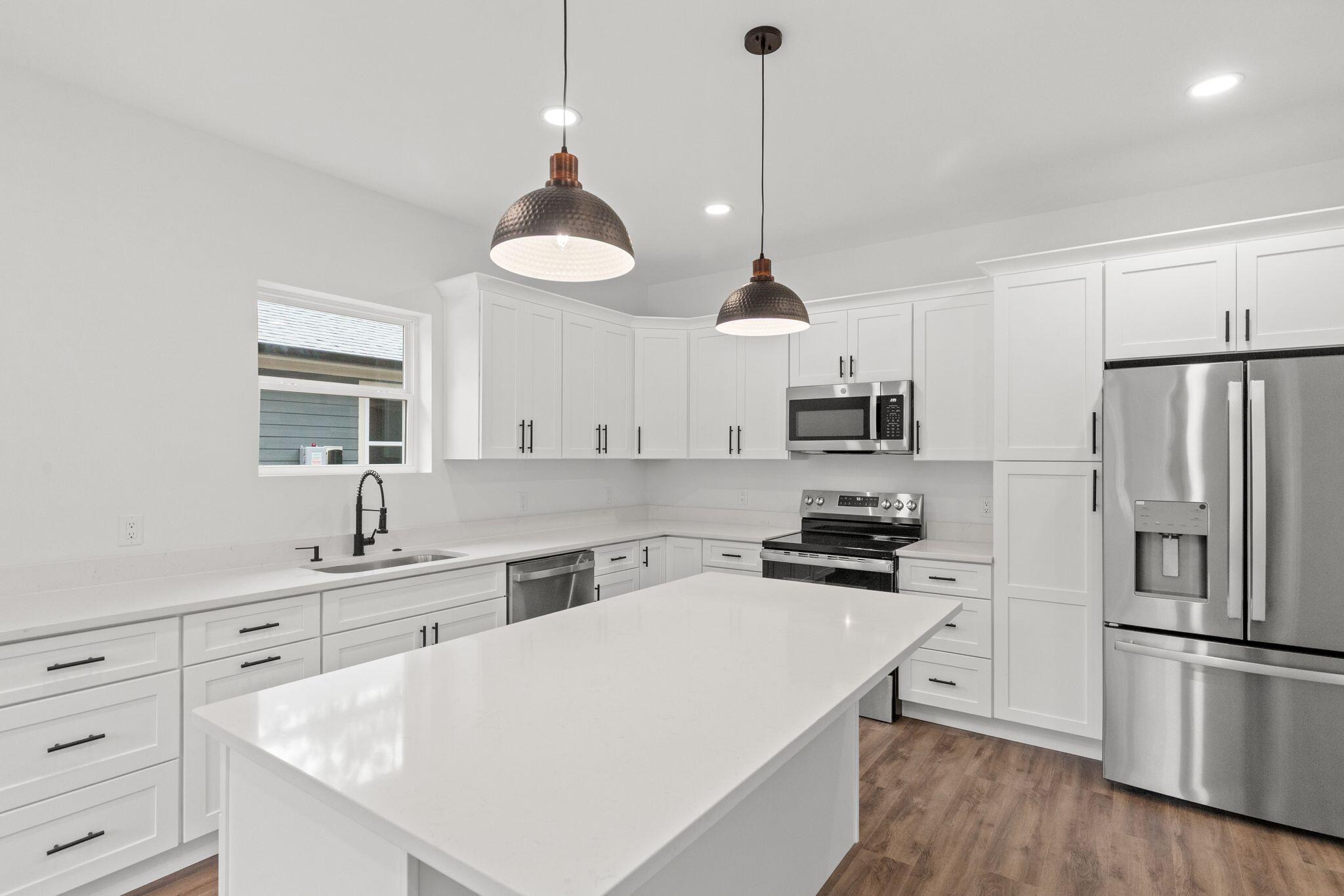 5 Central 7th Street Santa Rosa Beach, FL 32459 - Photo 7 of 23 Kitchen / island 2