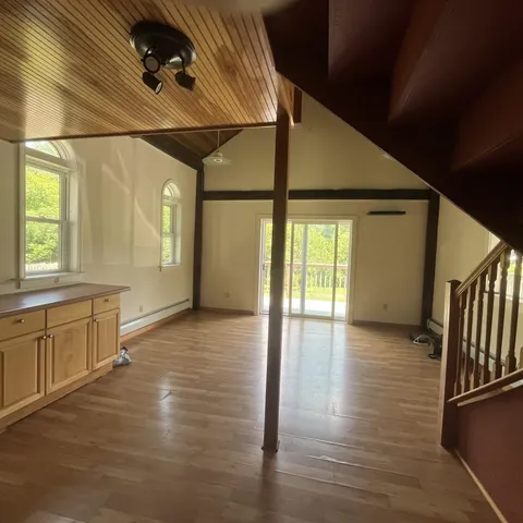 $760,000 | 2032 Highway 2, Waterbury, VT 05676