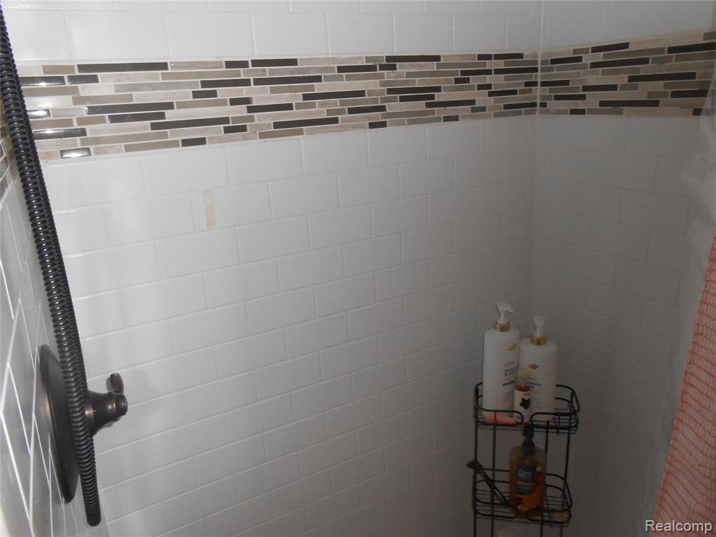 249 North Gates Road Sandusky, MI 48471 - Photo 20 of 33