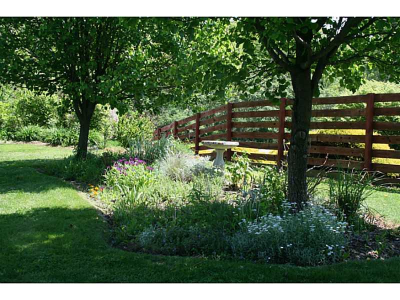 204 Mingo Road Wexford, PA 15090 - Photo 25 of 25 Yard/Garden. A BEAUTIFUL PERRENIAL GARDEN.....