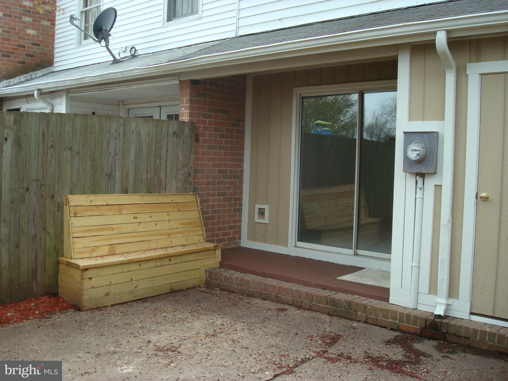 9903 Hampton Road Manassas, VA 20110 - Photo 19 of 30 Exterior (Rear)
