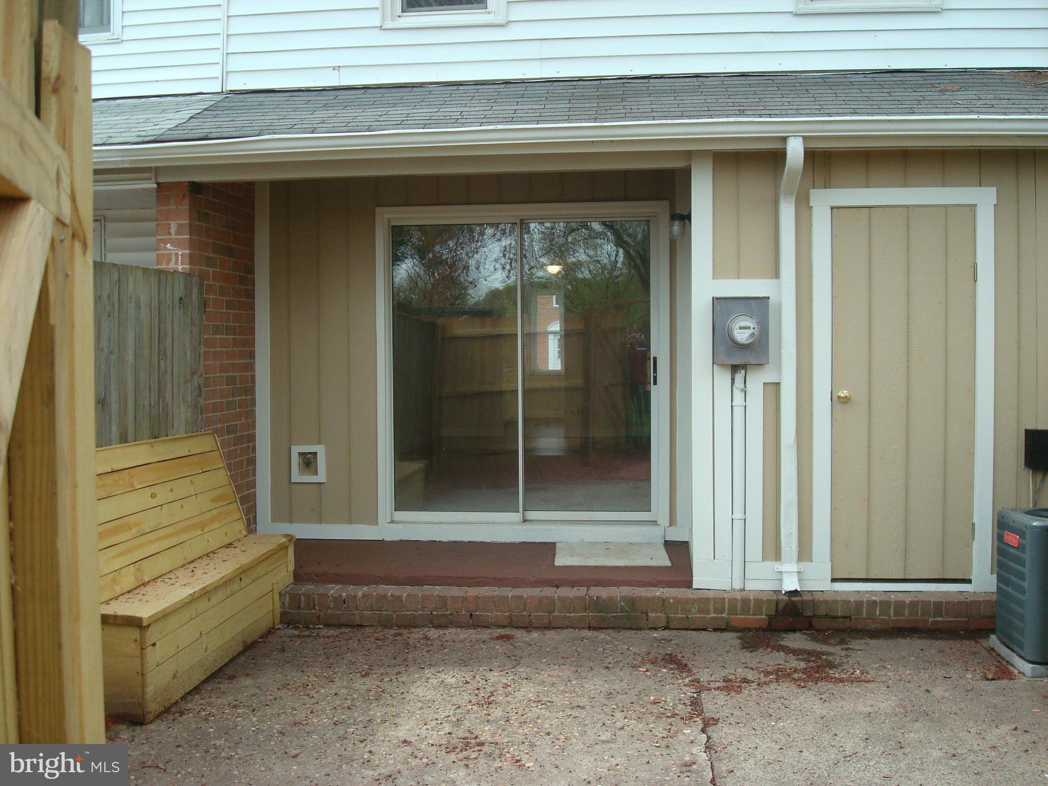 9903 Hampton Road Manassas, VA 20110 - Photo 21 of 30 Exterior (Rear)