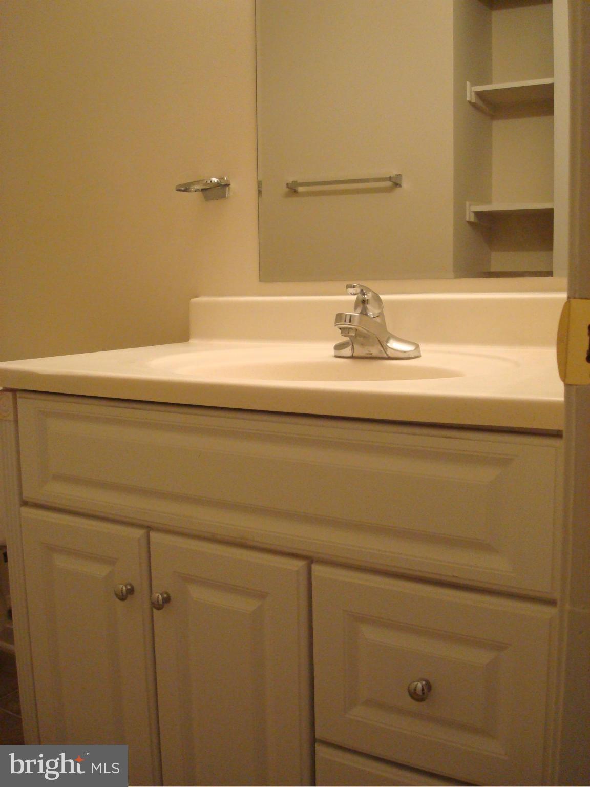9903 Hampton Road Manassas, VA 20110 - Photo 22 of 30 Bath