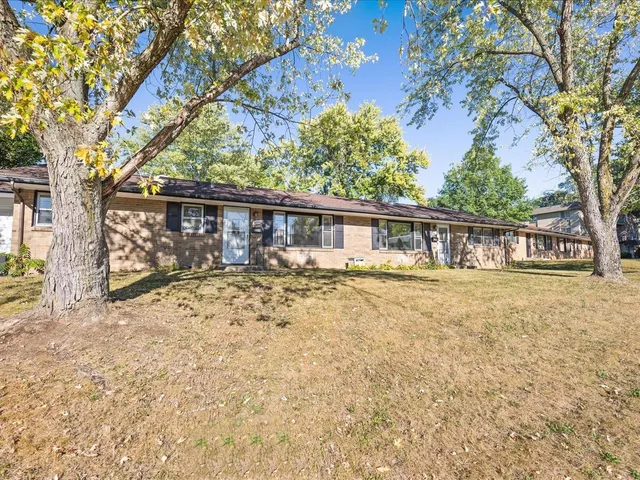 $265,000 | 229-239 Flintridge Drive, Rockford, IL 61107