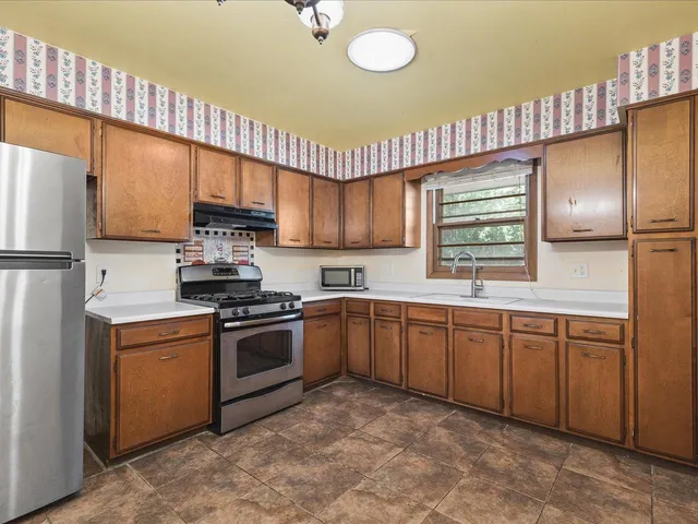 $265,000 | 229-239 Flintridge Drive, Rockford, IL 61107