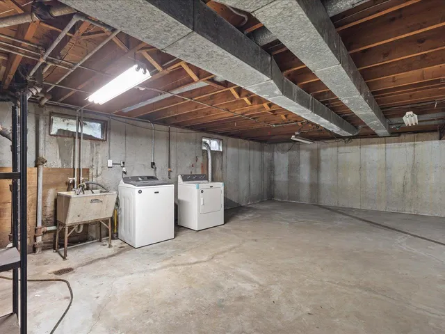 $265,000 | 229-239 Flintridge Drive, Rockford, IL 61107