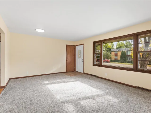 $265,000 | 229-239 Flintridge Drive, Rockford, IL 61107