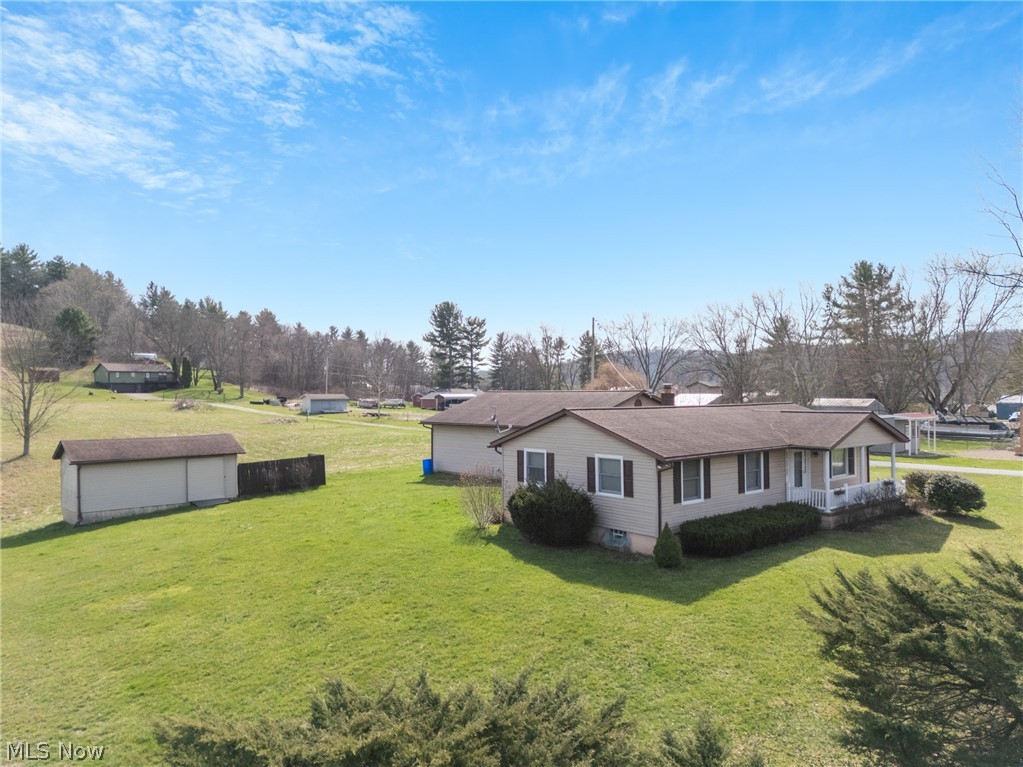1090 Fort Road Southwest Dellroy, OH 44620 - Photo 4 of 49