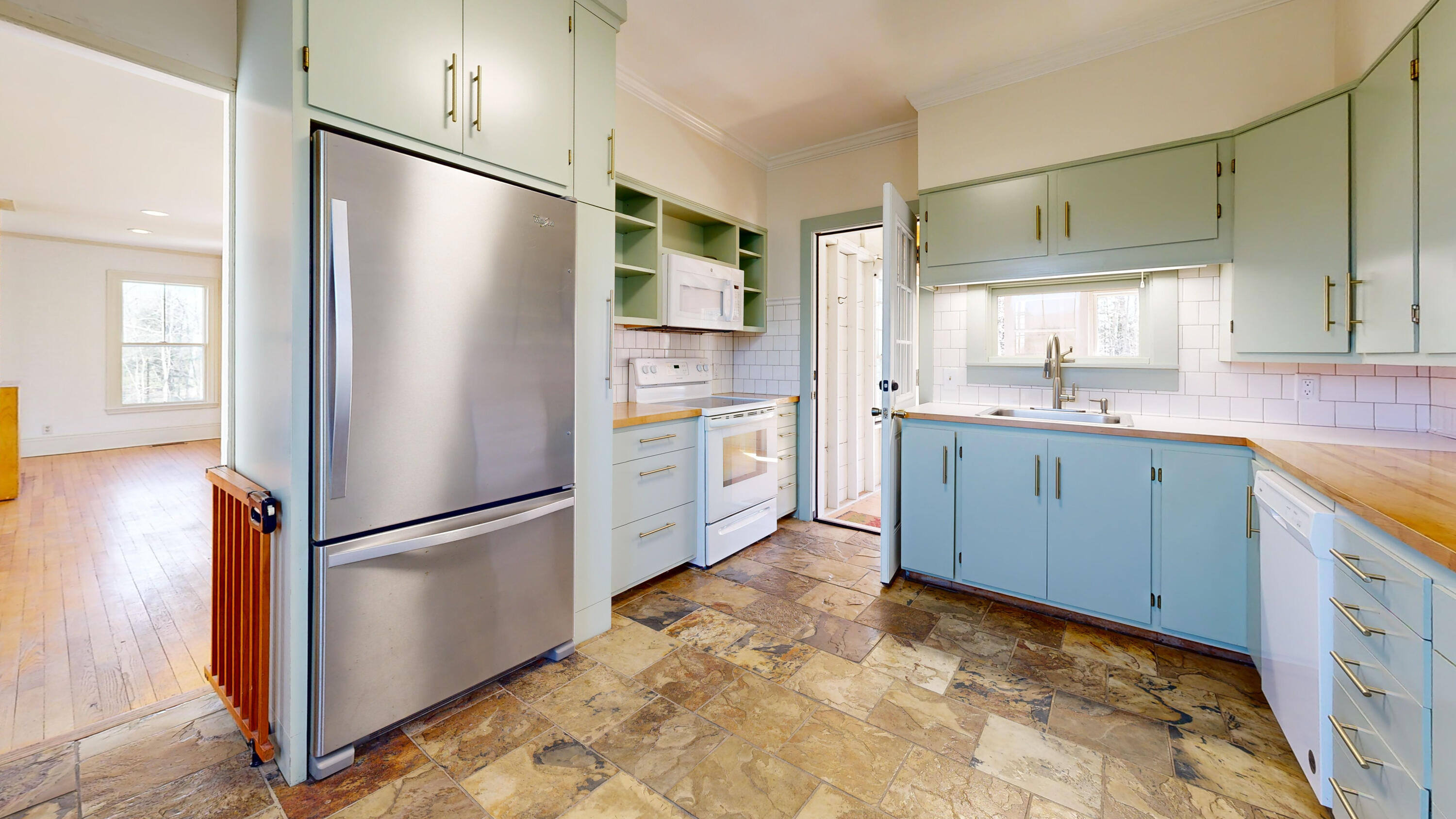 879 River Road Tenants Harbor, ME 04860 - Photo 13 of 58 879-River-Road-Kitchen