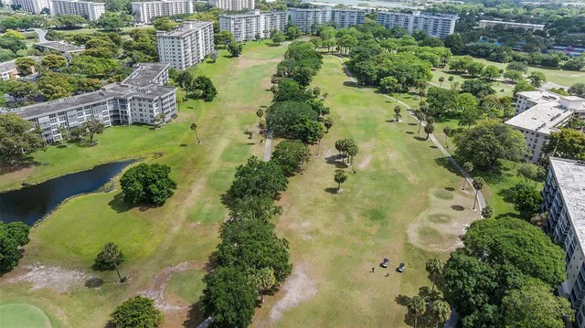 $325,000 | 575 Oaks Lane, Unit 603, Pompano Beach, FL 33069