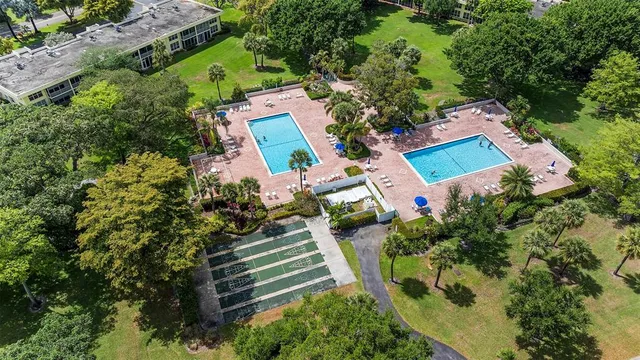 $325,000 | 575 Oaks Lane, Unit 603, Pompano Beach, FL 33069