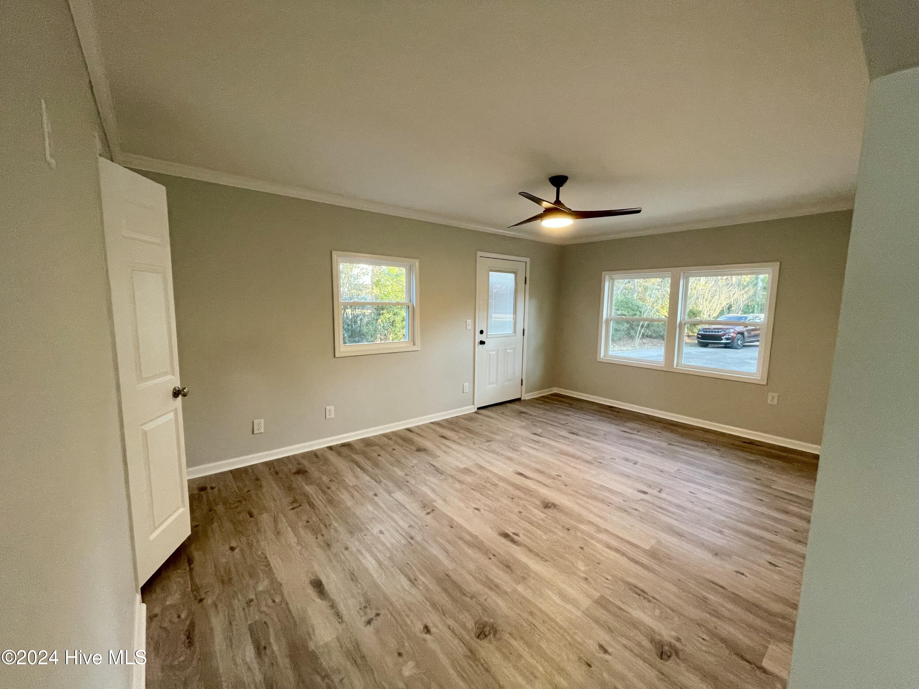 114 Gibbs Road New Bern, NC 28560 - Photo 6 of 28 IMG_6253 (1)