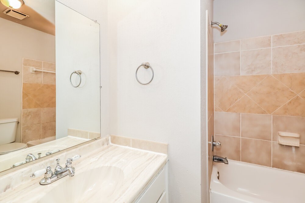 16227 Corsair Road Houston, TX 77053 - Photo 15 of 16