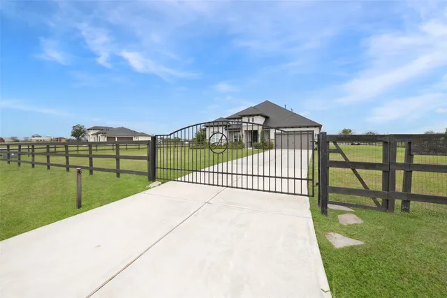 a view of a garden with an outdoor space