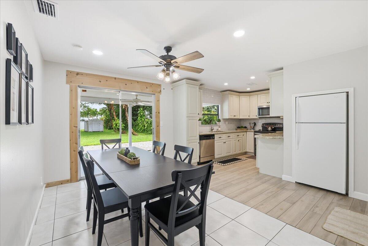 583 Northwest 12th Terrace Boca Raton, FL 33486 - Photo 14 of 31 07-8I8A5029