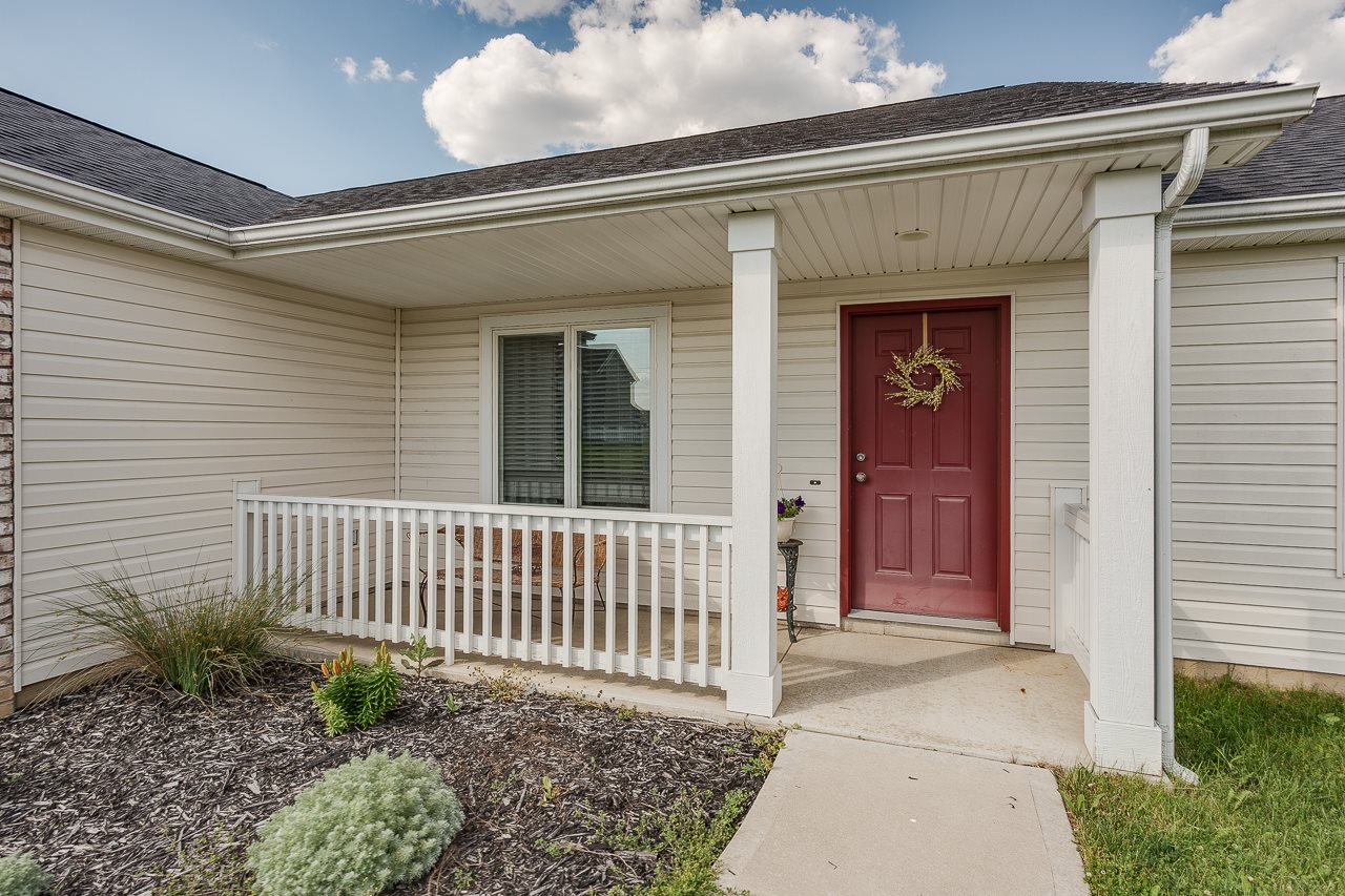 2676 Stonecrop Road Huntertown, IN 46748 - Photo 4 of 35