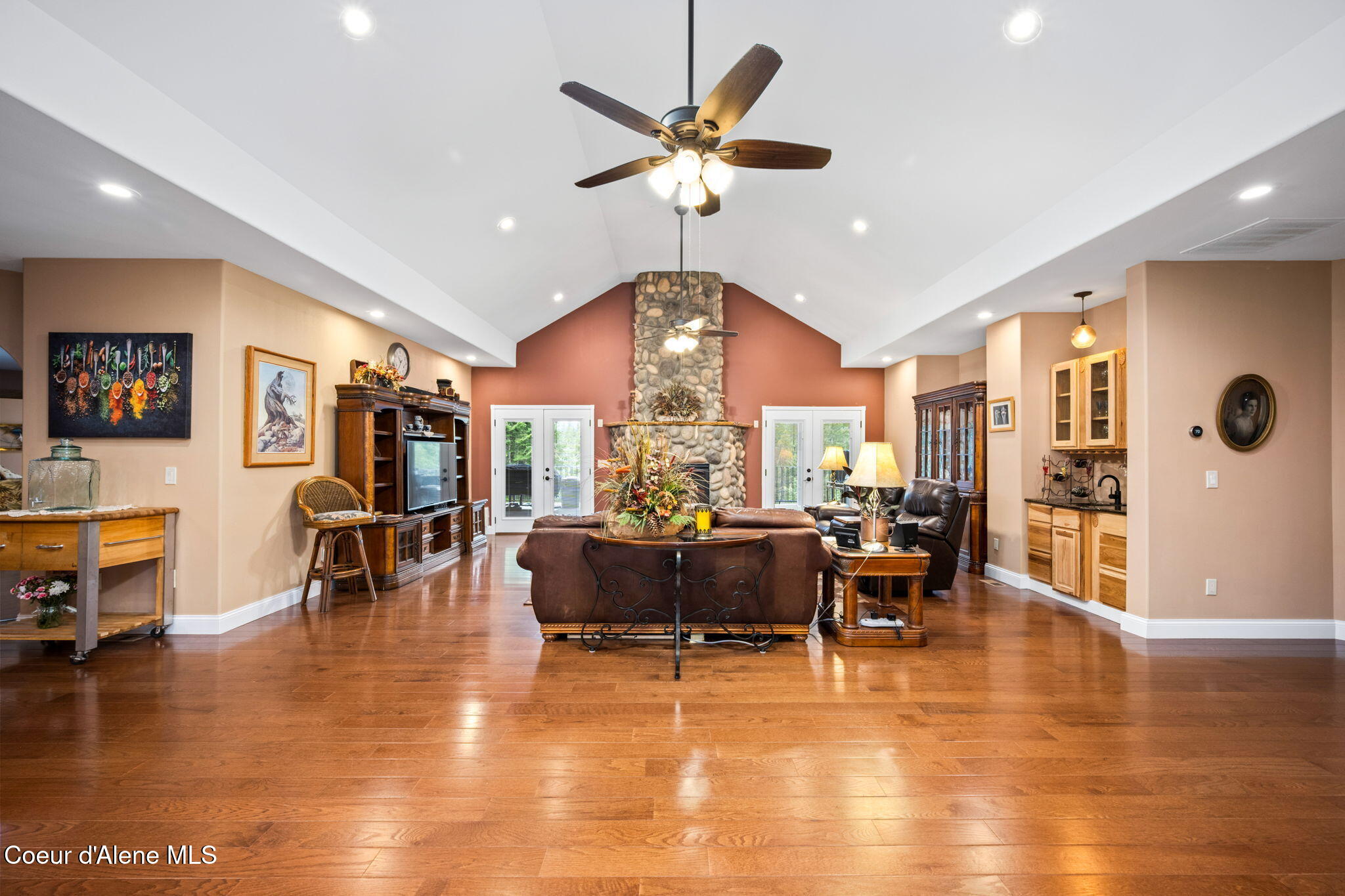 14563 North Saddle Ridge Road Rathdrum, ID 83858 - Photo 19 of 60 GREAT ROOM