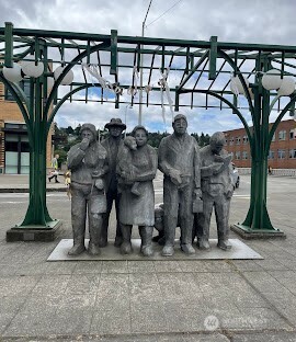 3624 Whitman Avenue North, Unit 4 Seattle, WA 98103 - Photo 36 of 39 a view of outdoor space