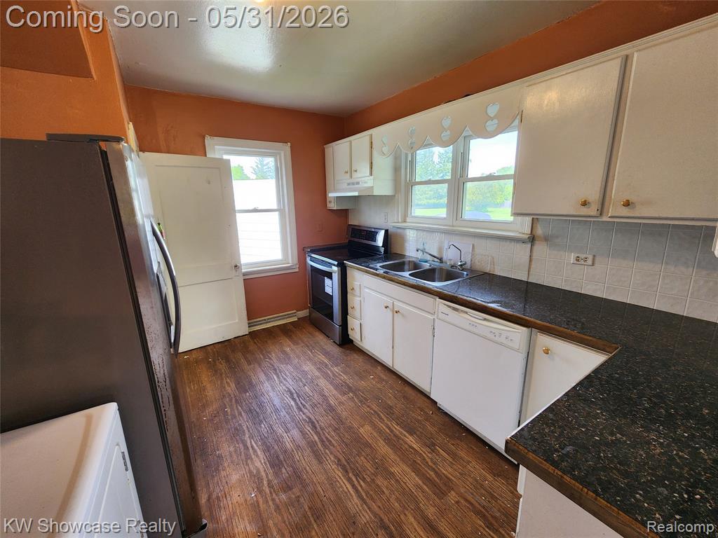 4356 South Vassar Road Burton, MI 48519 - Photo 23 of 42