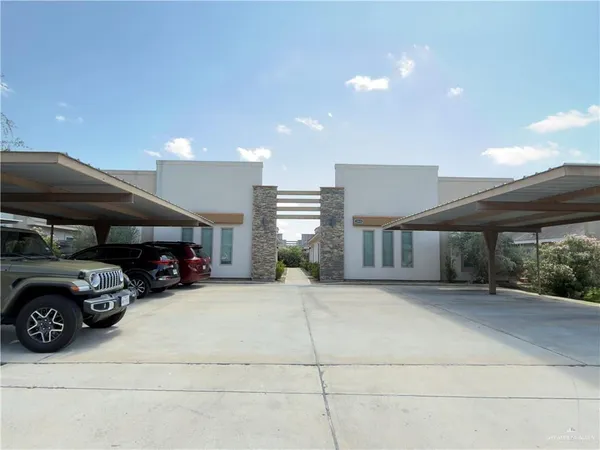 $1,200 | 2808 Sabercat Avenue, Unit 4, Edinburg, TX 78542