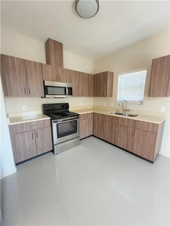 $1,200 | 2808 Sabercat Avenue, Unit 4, Edinburg, TX 78542