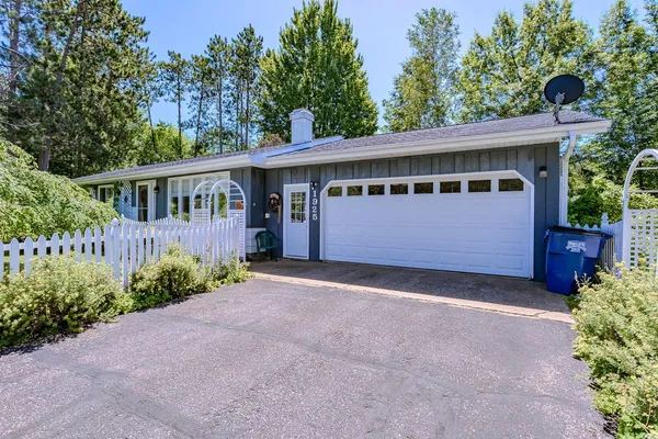 $279,000 | 1925 Dewberry Drive, Kronenwetter, WI 54455