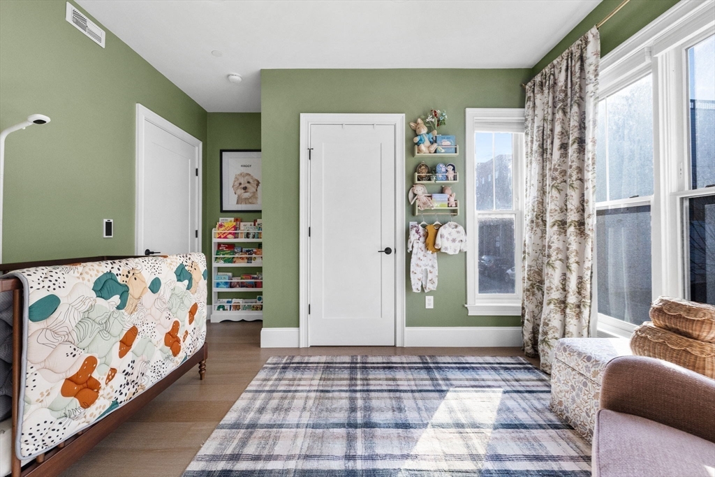 258-260 West 3rd Street, Unit 1 Boston, MA 02127 - Photo 23 of 37
