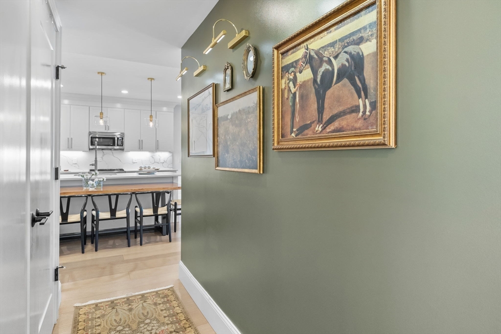 258-260 West 3rd Street, Unit 1 Boston, MA 02127 - Photo 32 of 37 a dining room with a furniture