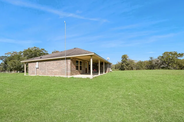 $250,000 | 240 Rosalie Street, Shepherd, TX 77371