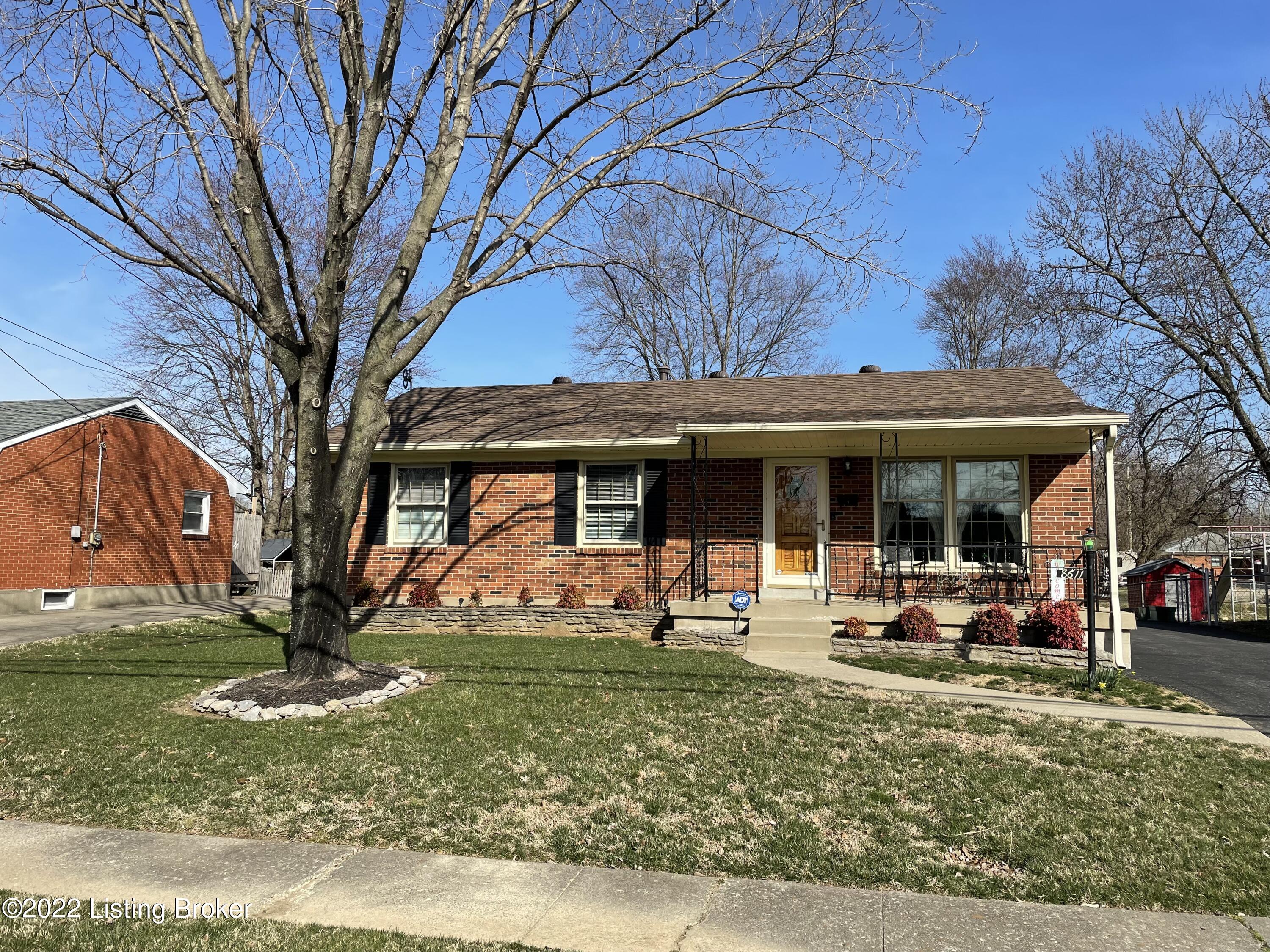 8611 Moody Road Louisville, KY 40219 - Photo 1 of 26 Exterior