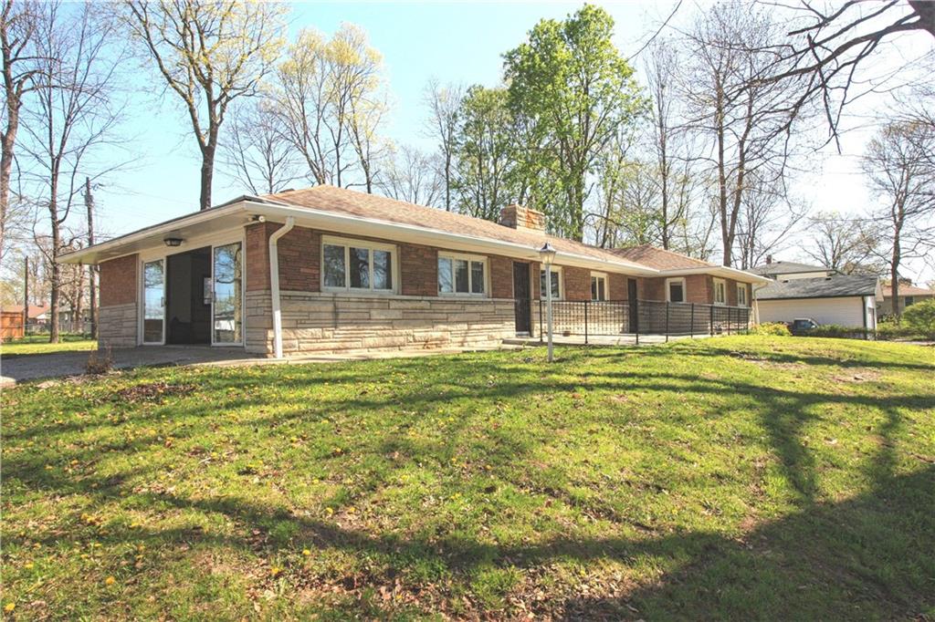 404 Hoss Road Indianapolis, IN 46217 - Photo 2 of 20 Gallery Image 2