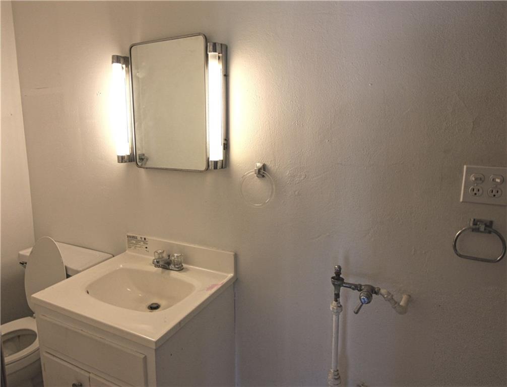 404 Hoss Road Indianapolis, IN 46217 - Photo 13 of 20 Gallery Image 13