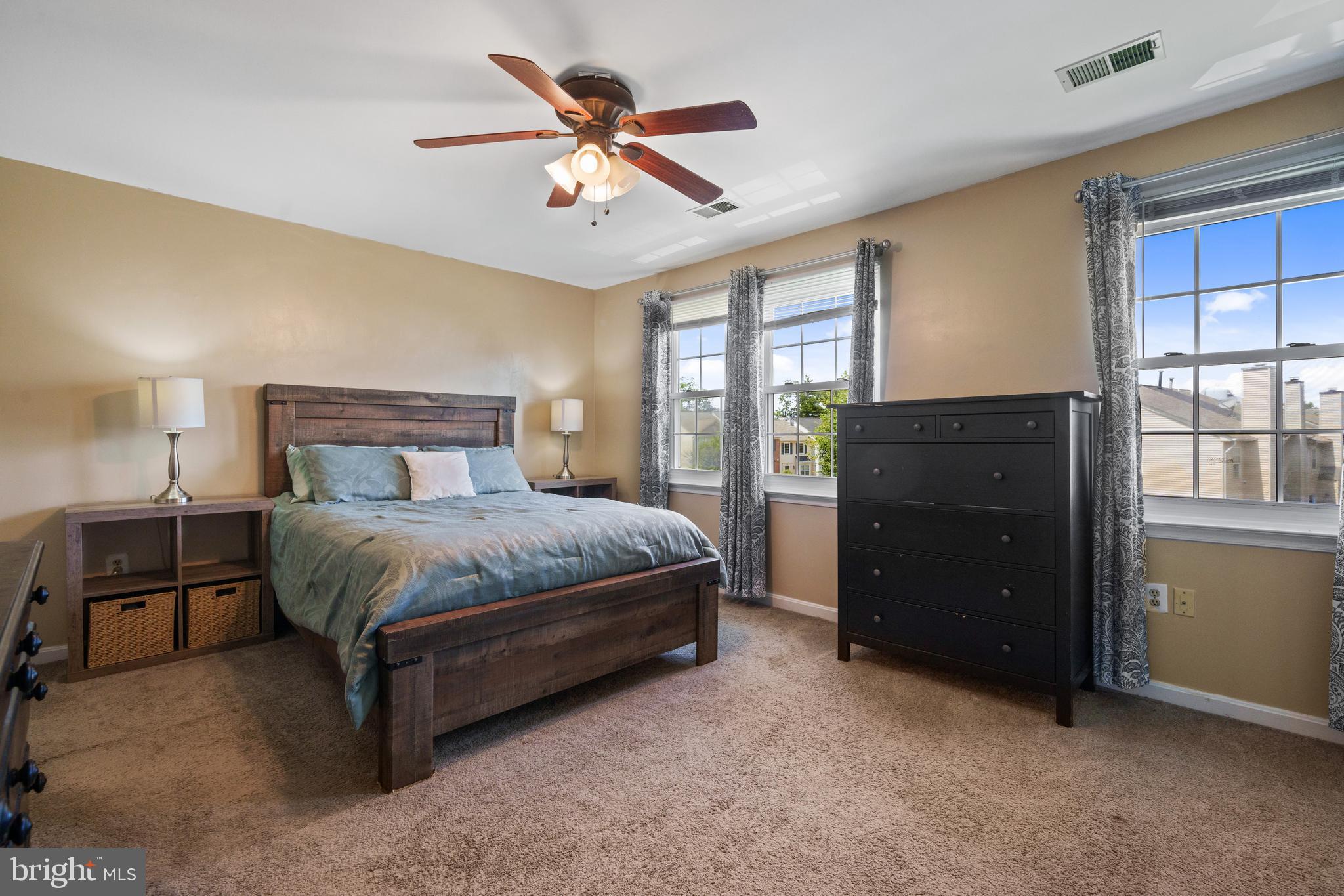 11279 Kessler Place Manassas, VA 20109 - Photo 21 of 39 a bedroom with a bed and a closet