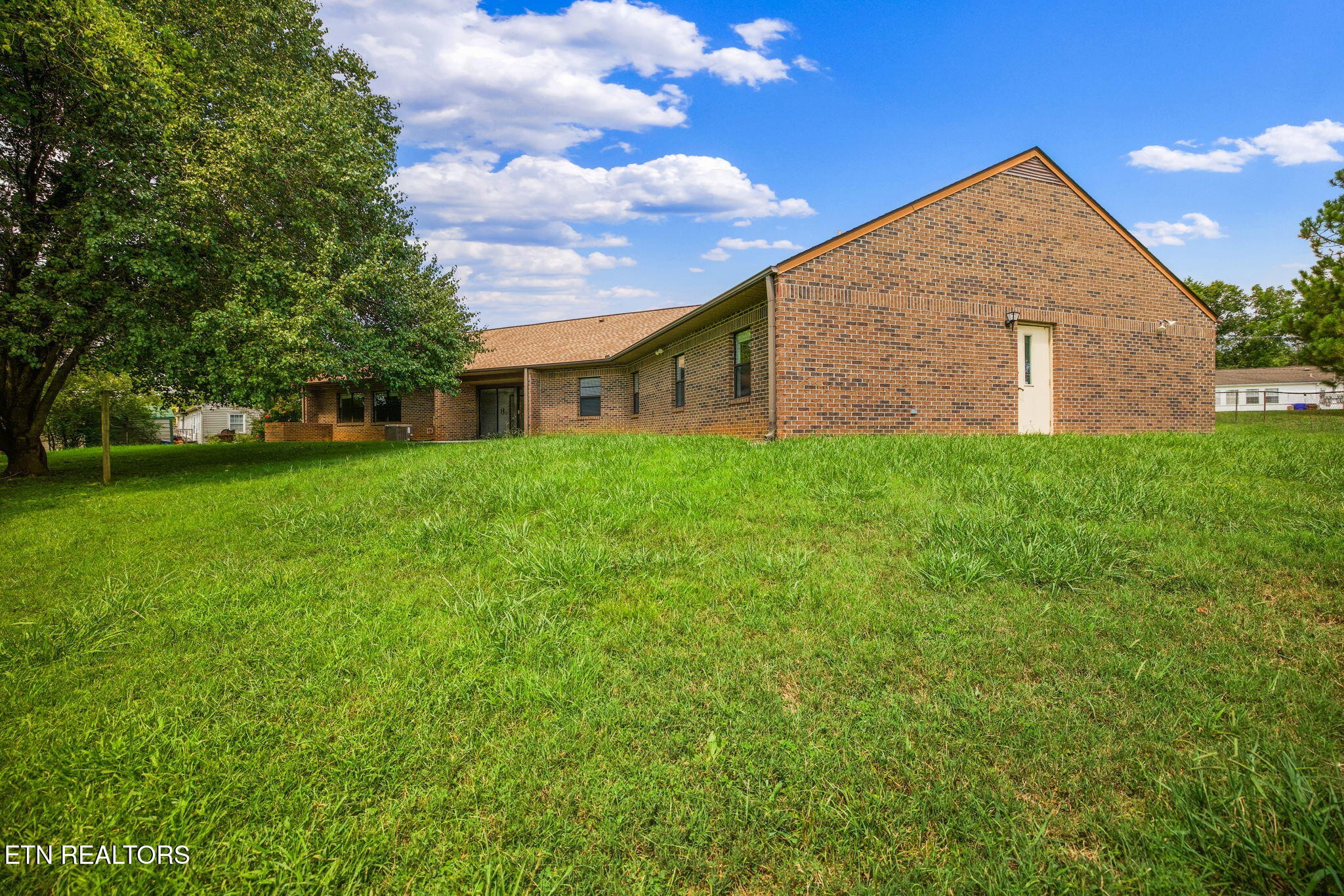 145 Latimer Road Oak Ridge, TN 37830 - Photo 6 of 53 Gallery Image 6