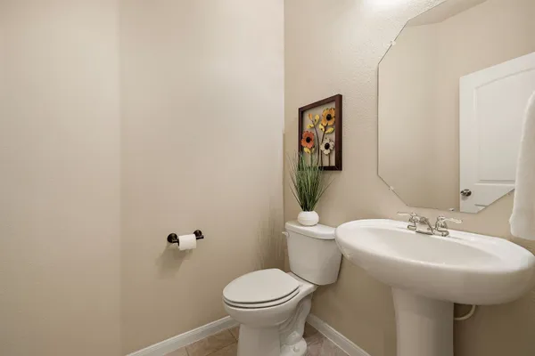 $1,950 | 2880 Donnell Drive, Unit 3402, Round Rock, TX 78664
