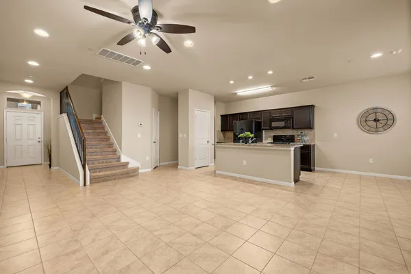 $1,950 | 2880 Donnell Drive, Unit 3402, Round Rock, TX 78664