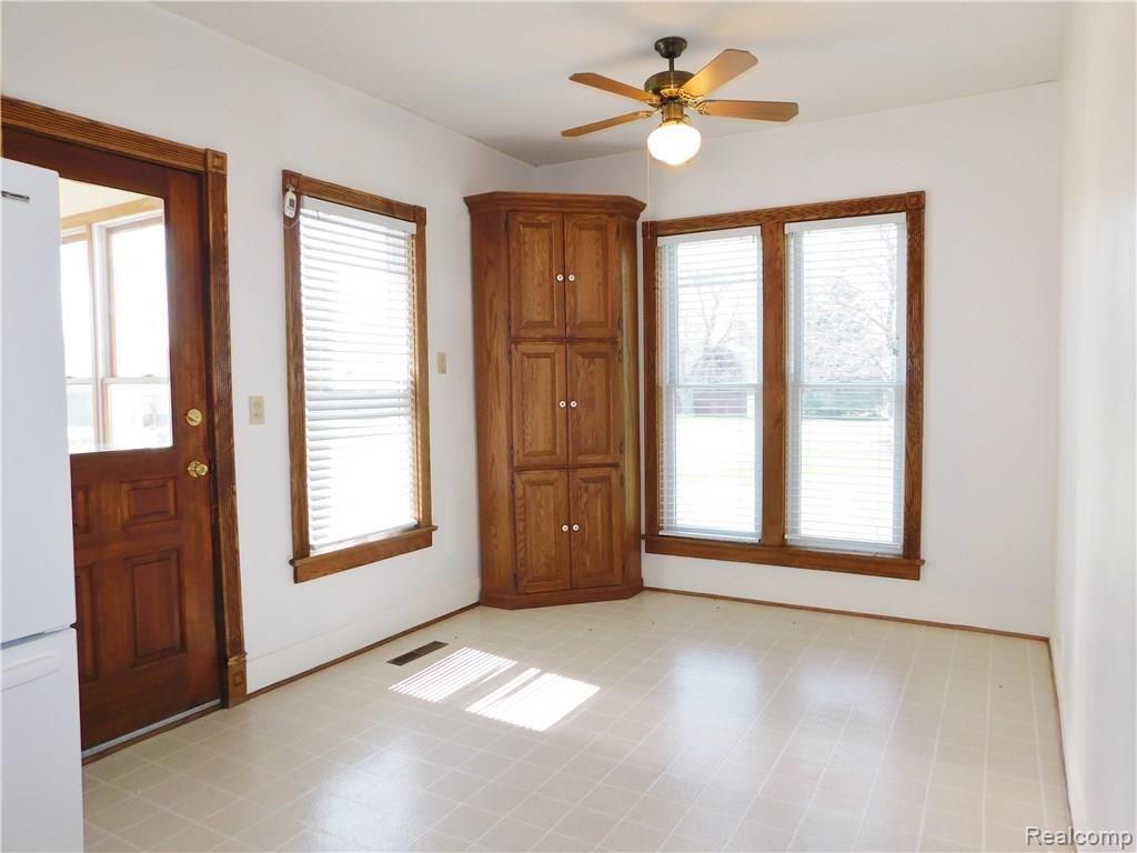 830 East Grand River Road Fowlerville, MI 48836 - Photo 17 of 20