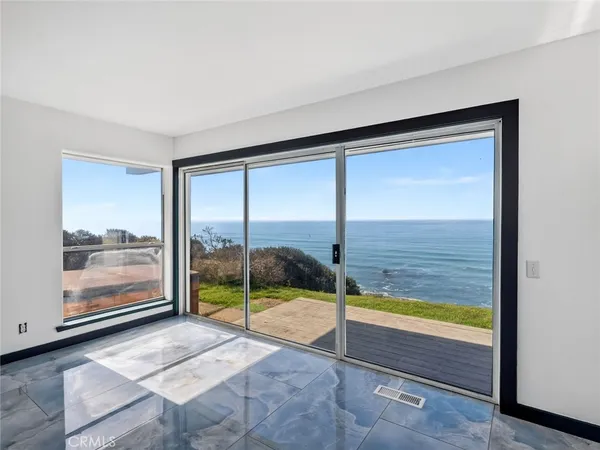 $1,580,000 | 14800 Navarro Way, Manchester, CA 95459