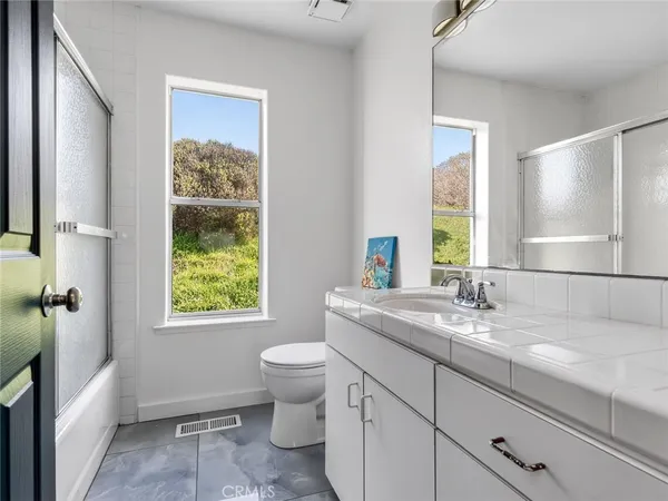 $1,580,000 | 14800 Navarro Way, Manchester, CA 95459